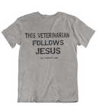 Womens t shirts This veterinarian loves JESUS - oldprophet.com